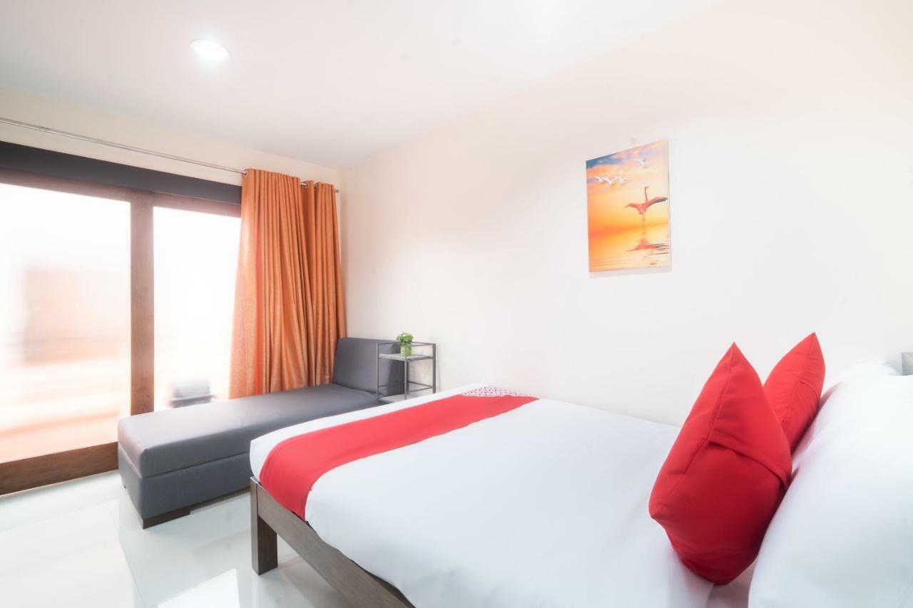 Oyo 199 Solange Apartelle ダバオ　シティ エクステリア 写真