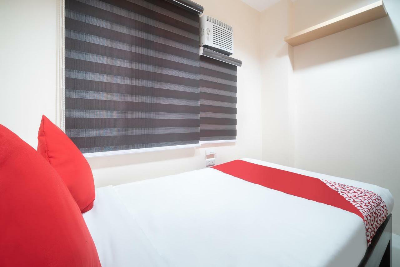 Oyo 199 Solange Apartelle ダバオ　シティ エクステリア 写真