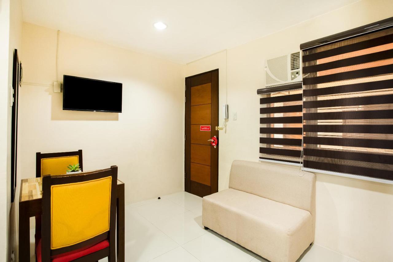 Oyo 199 Solange Apartelle ダバオ　シティ エクステリア 写真