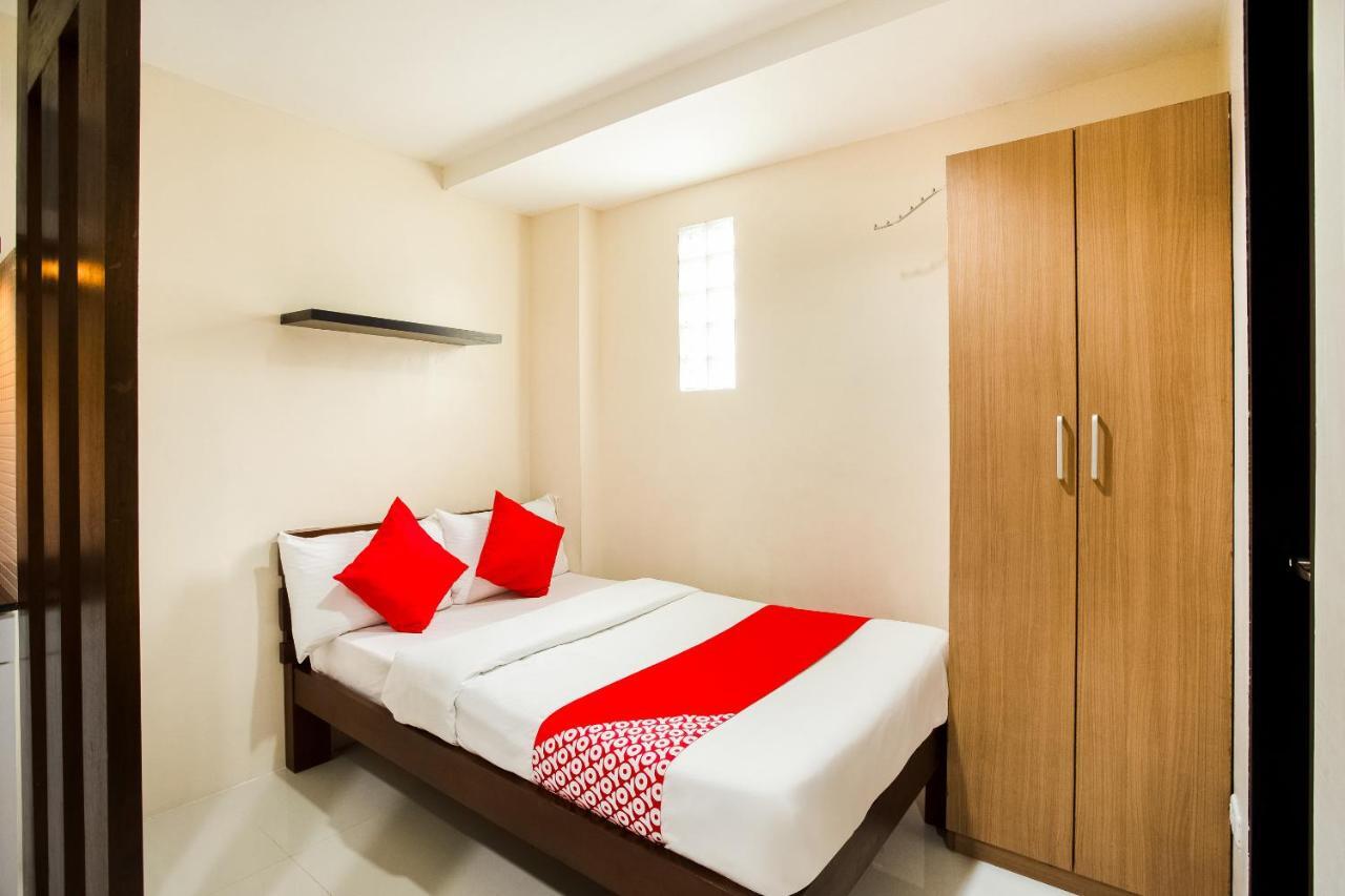 Oyo 199 Solange Apartelle ダバオ　シティ エクステリア 写真
